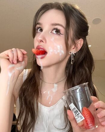 Elina karimova image