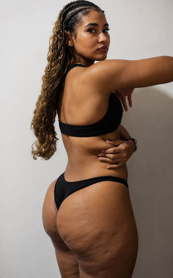 Elisa gabrielly image