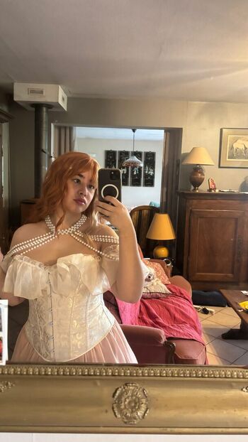 Elise ASMR / Elise Tran / Elise's Garden