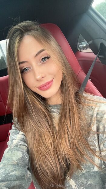 Elise laurenne image