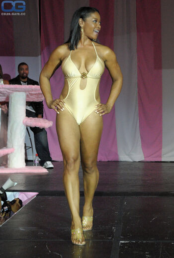 Elise neal image