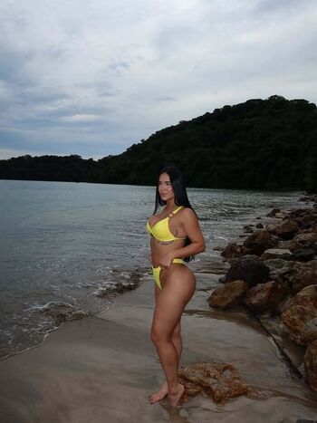 Elizabeth lopez image