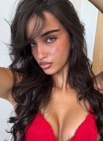 Ella christo page 3 image