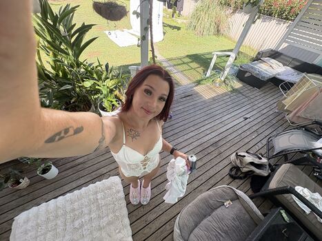 Ella hanson image