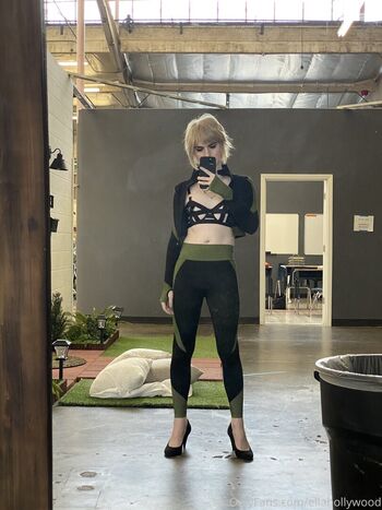 Ella hollywood 1 image
