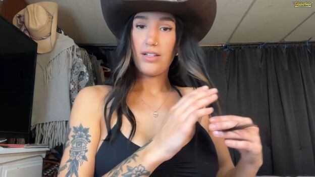 Ella2sweet page 2 image