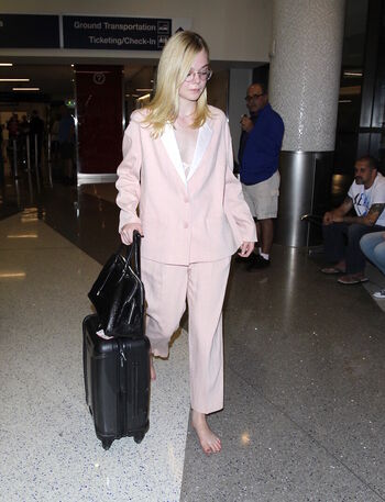 Elle fanning page 4 image