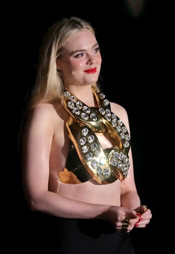 Elle fanning image