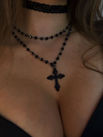 Ellebisous image