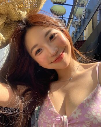 Ellen tan page 4 image