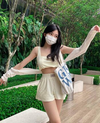 Ellen tan page 3 image