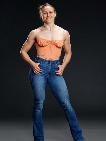 Ellenvy page 2 image