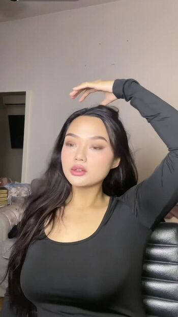 Ellesyanamira image