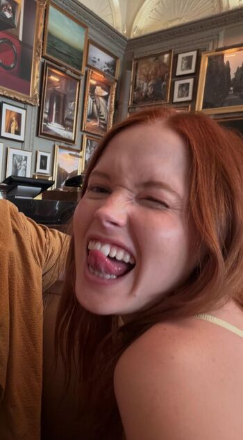 Ellie bamber 1 image