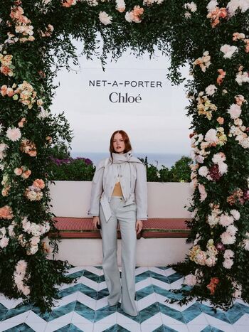 Ellie bamber 1 image
