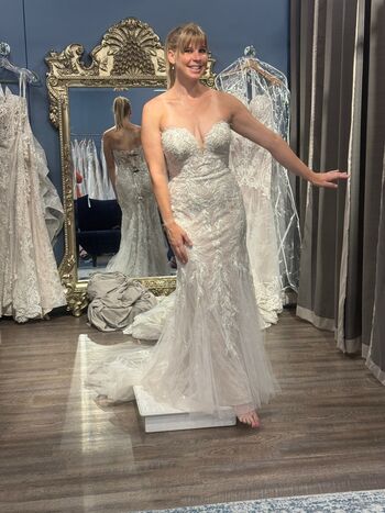 Ellie in space page 2 image