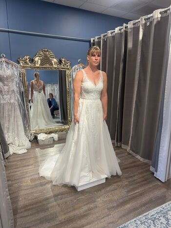 Ellie in space page 2 image