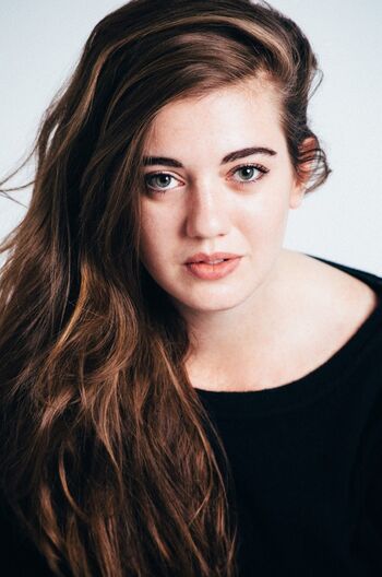 Ellie nunn image