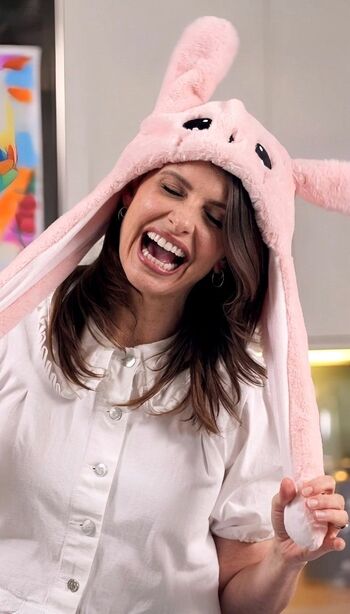 Ellie taylor image
