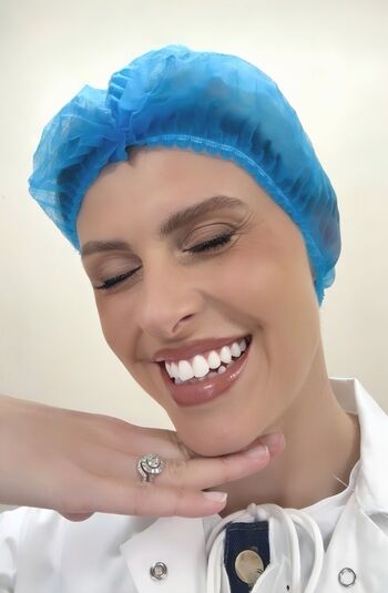 Ellie taylor image