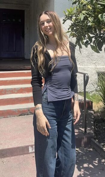 Ellieridgerealtor page 2 image