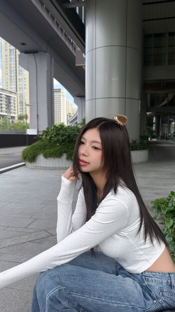 Elyn leong page 6 image