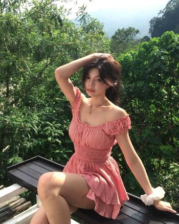 Elyn leong page 4 image