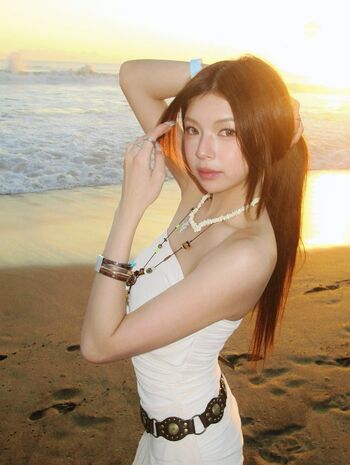 Elyn leong image