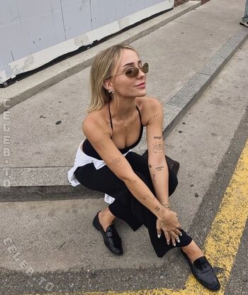 Ema louise 1 image