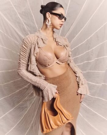 Emeline hoareau image