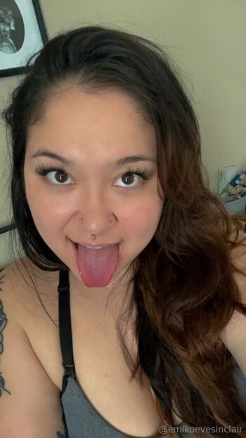 Emikoevesinclair image