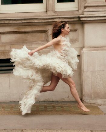 Emilia clarke page 2 image