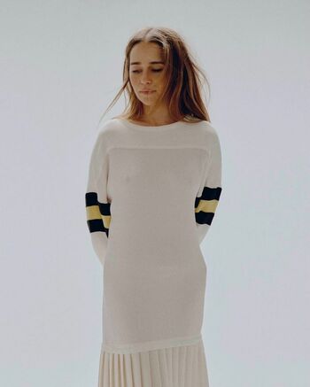 Emilia clarke page 2 image