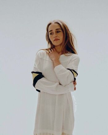 Emilia clarke page 2 image