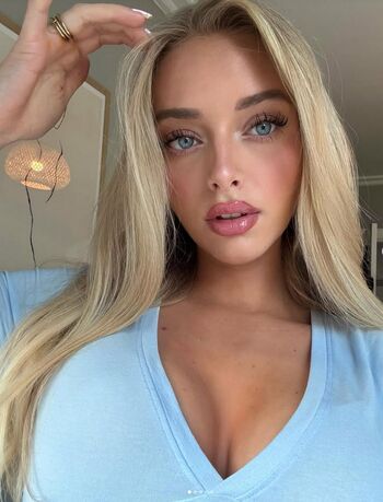 Emilie schoennemann image