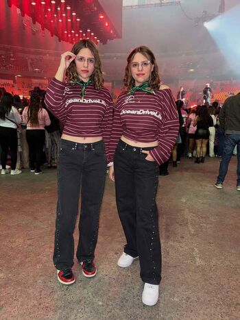 Emilie y estephany image