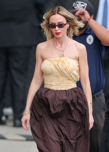 Emily blunt page 3 image