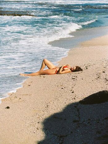 Emily deyt aysage 1 page 2 image