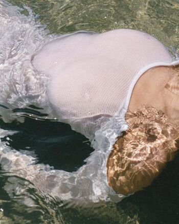 Emily deyt aysage 1 image