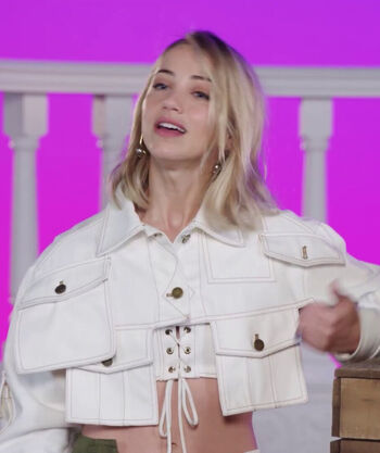 Emily rudd page 2 image