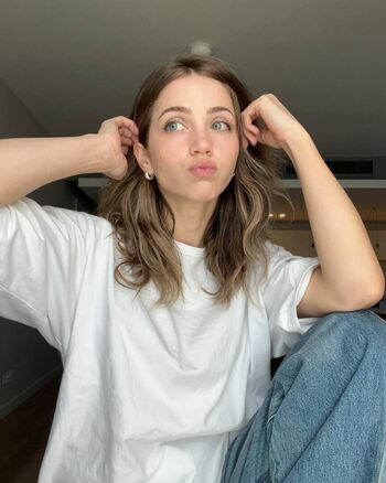 Emily rudd image