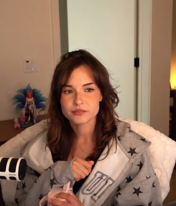 Emilydaniellam image