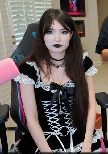 Emiru 1 image