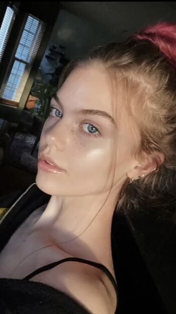 Emma beardsley image