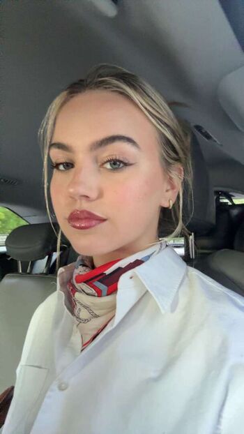 Emma brooks image