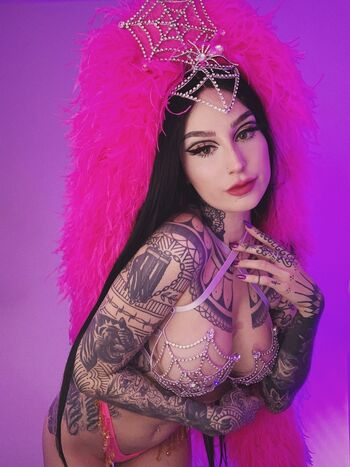 Emma vauxdevil image