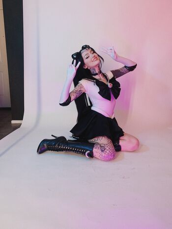 Emma vauxdevil image