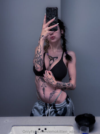 Emokitten xoxo image