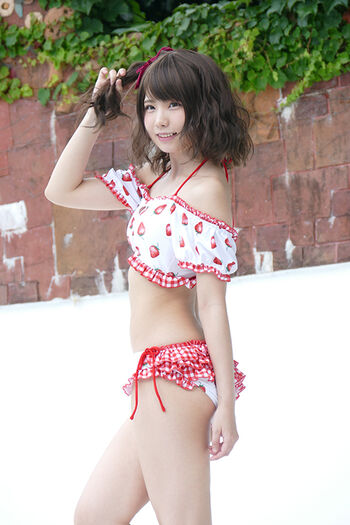 Enako page 4 image