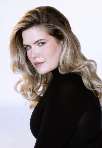 Erica lindbeck image